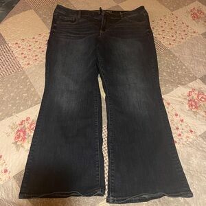 American Eagle women’s jeans